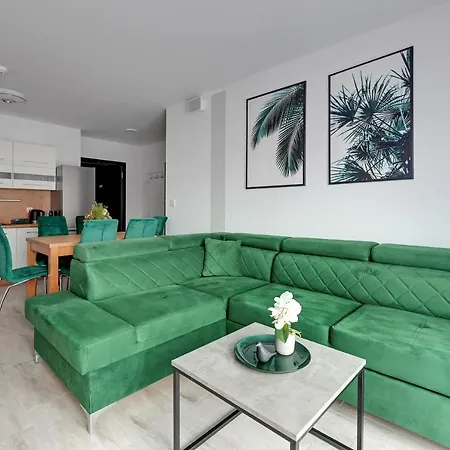 Dwie Motlawy Riverside & Center By Downtown Apart Otel 3*