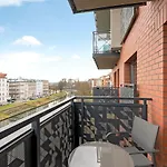 Dwie Motlawy Riverside & Center By Downtown 公寓式酒店