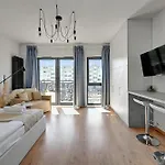 Aparthotel Dwie Motlawy Riverside & Center By Downtown 3*