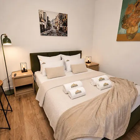 Aparthotel Dwie Motlawy Riverside & Center By Downtown