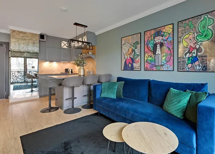 Apart-hotel Dwie Motlawy Riverside & Center By Downtown 4*